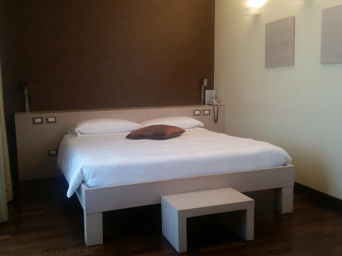 City Hotel Varese Zewnętrze zdjęcie