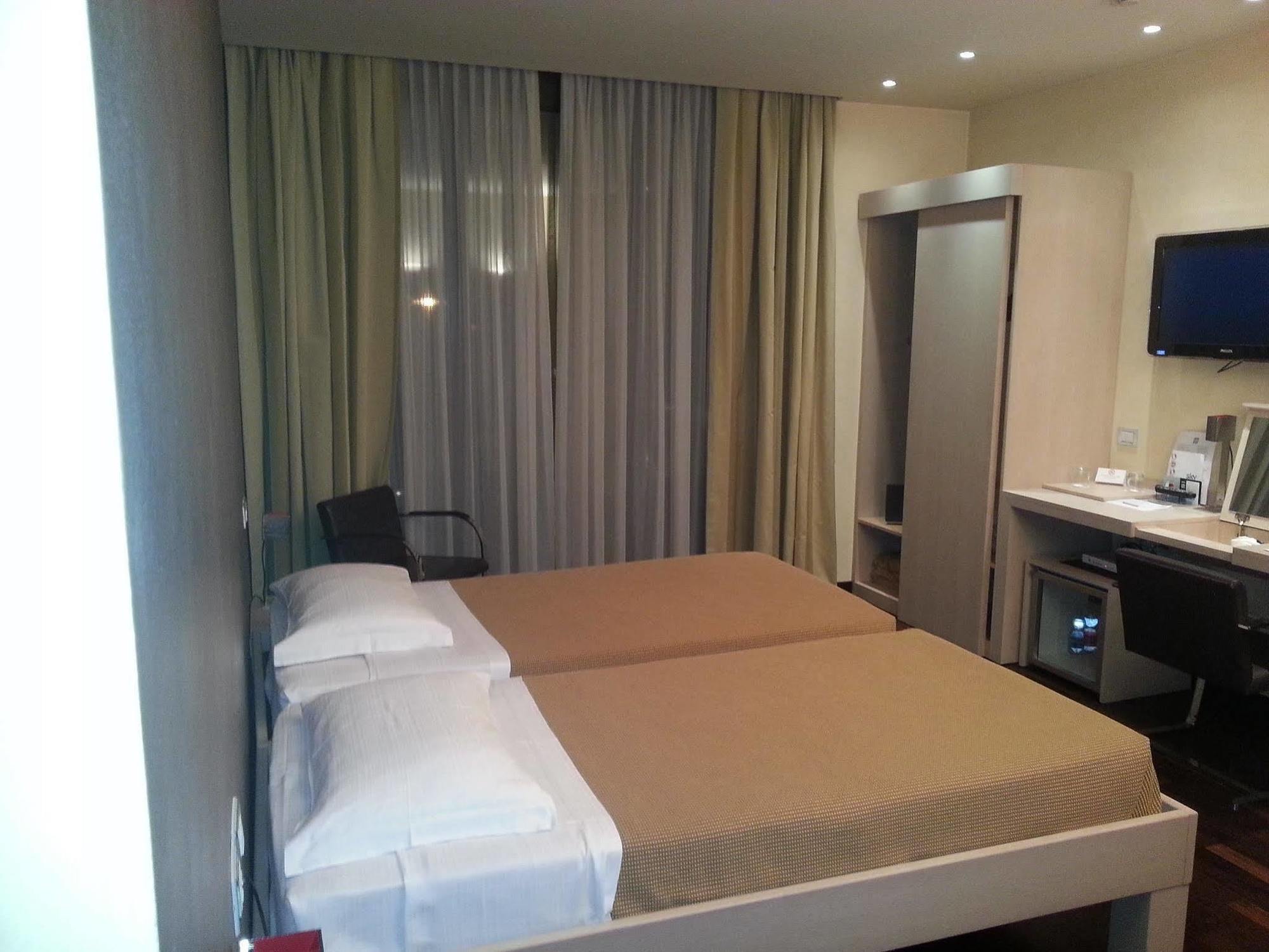 City Hotel Varese Zewnętrze zdjęcie