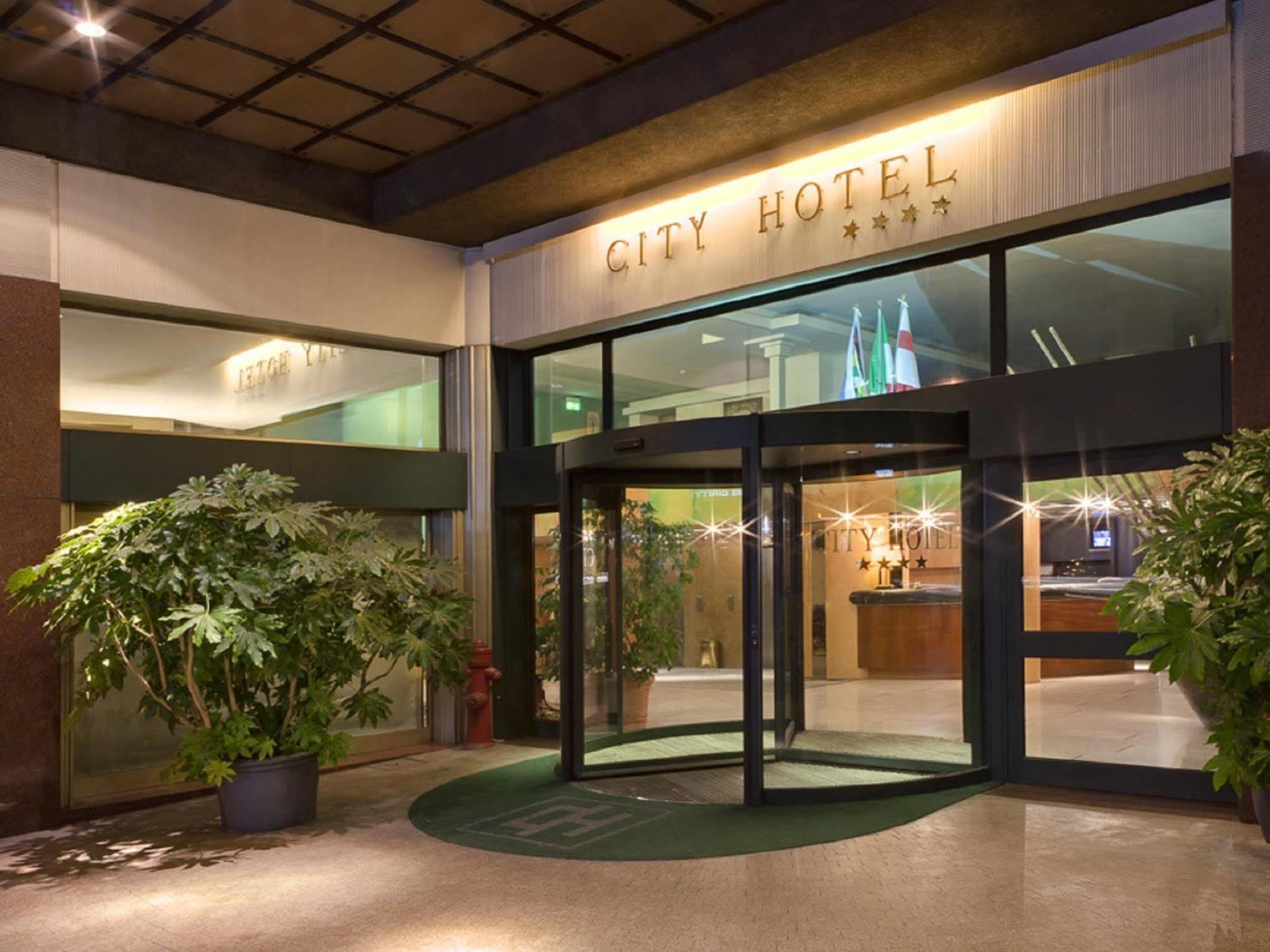 City Hotel Varese Zewnętrze zdjęcie
