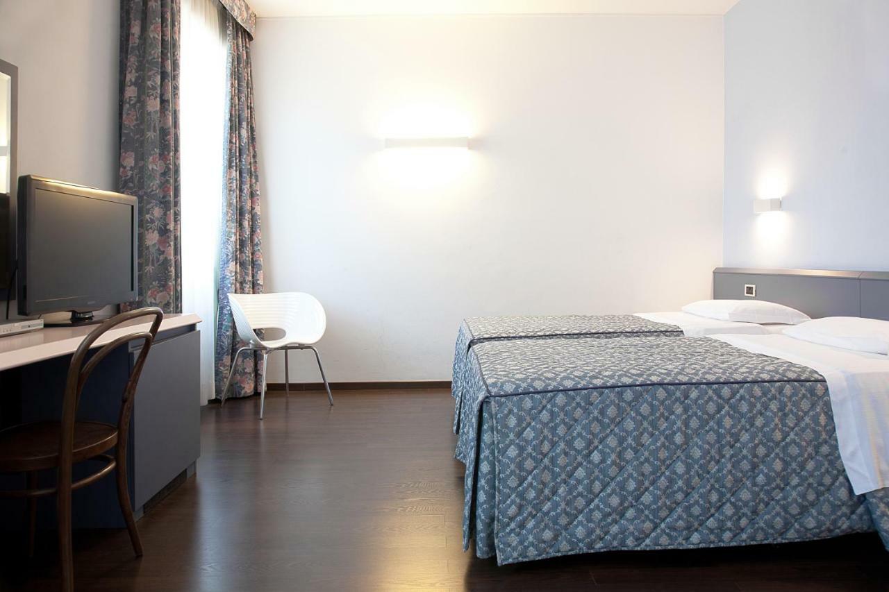 City Hotel Varese Zewnętrze zdjęcie