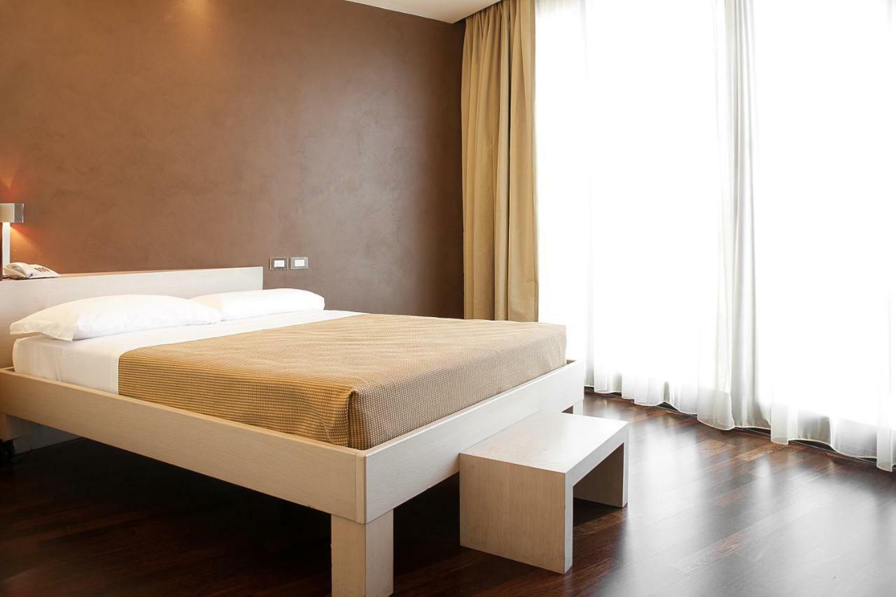City Hotel Varese Zewnętrze zdjęcie