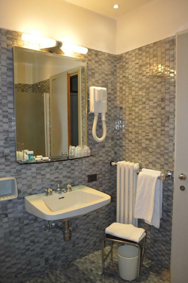 City Hotel Varese Zewnętrze zdjęcie